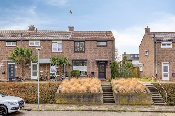 Pastoor Joannes Aussemsstraat 14, Meerssen