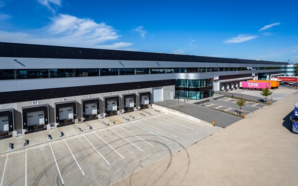 Medium property photo - Van Riemsdijkweg 57, 3088 HB Rotterdam