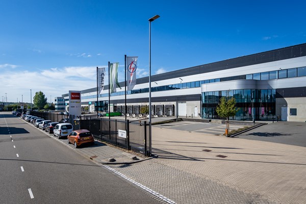 Medium property photo - Van Riemsdijkweg 57, 3088 HB Rotterdam