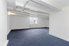 Haringvliet 92A trap links foto's-9.jpg