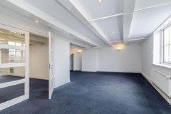 Haringvliet 92A trap links foto's-11.jpg