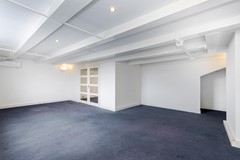 Haringvliet 92A trap links foto's-10.jpg