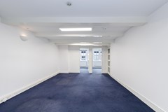 Haringvliet 92A trap links foto's-12.jpg