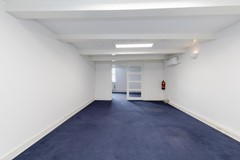 Haringvliet 92A trap links foto's-13.jpg