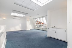 Haringvliet 92A trap links foto's-30.jpg