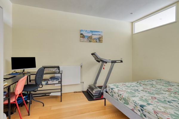 Medium property photo - Oeverpad 515, 1068 PM Amsterdam