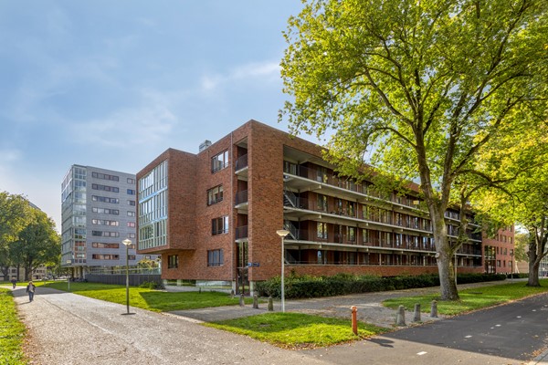 Medium property photo - Oeverpad 515, 1068 PM Amsterdam