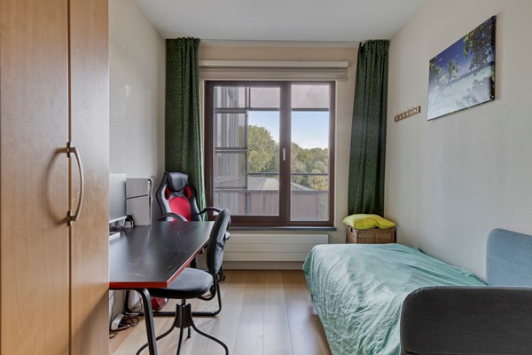 Medium property photo - Oeverpad 515, 1068 PM Amsterdam