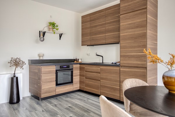 Medium property photo - Mary van der Sluisstraat 428, 1095 ME Amsterdam