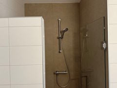 66546145-5EFB-472C-8FF8-5B1F4883096B