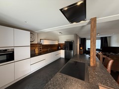 D129555B-49F9-4FBC-90EC-0B96BFE1D37B