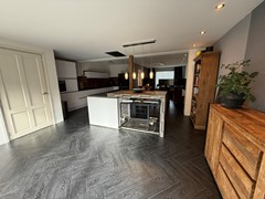 47B294BB-CC93-47A6-9121-9F5F6EF34C76