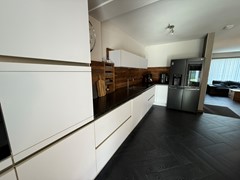 EBED0542-188E-40A0-BC40-2409A8B7FDB8