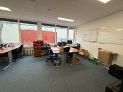 WhatsApp Image 2026-04-10 at 17.39.53 (5).jpeg