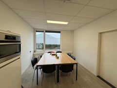 WhatsApp Image 2026-04-10 at 17.39.53 (10).jpeg