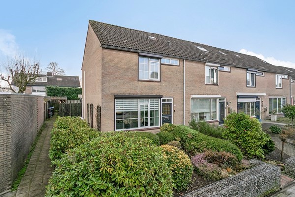 Berkepad 1, Steenbergen