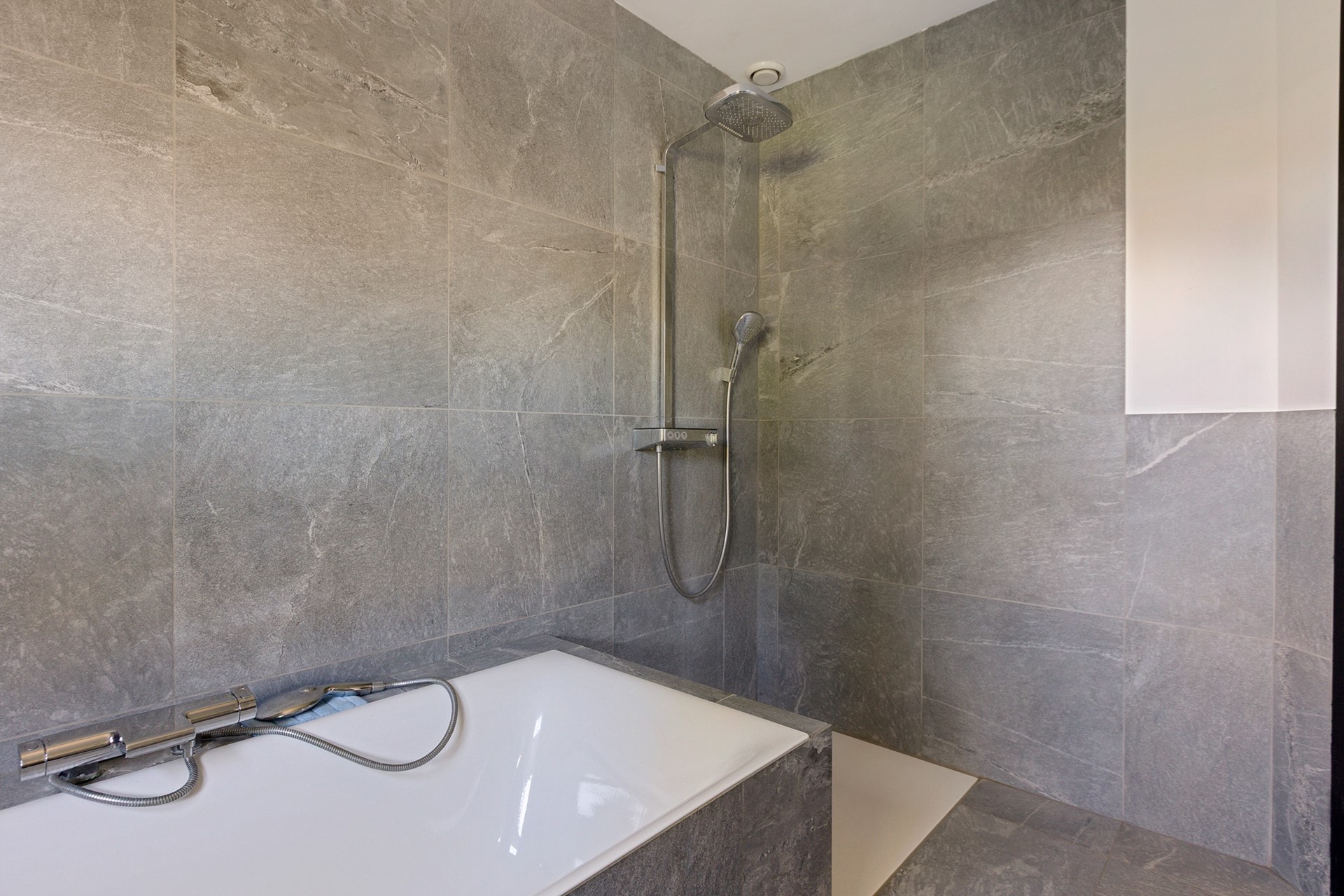 Hoekwoning te koop: Akker 12, Thorn