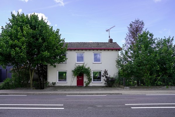 For rent: RUIM VRIJSTAAND WOONHUIS: ZEER GESCHIKT VOOR BEDRIJF/HOBBY AAN HUIS OF DUBBELE BEWONING!  