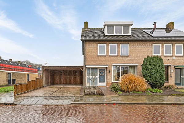 For sale: Helfrichstraat 18, 4671 AV Dinteloord