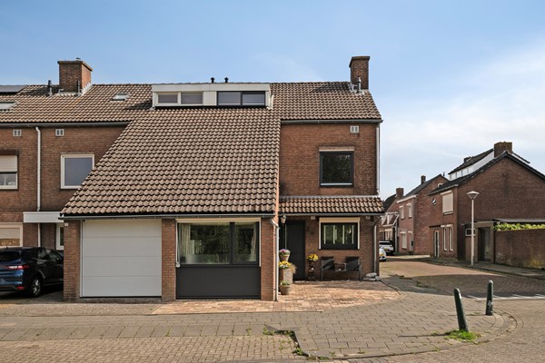 Medium property photo - Zuideinde 18, 4671 BK Dinteloord