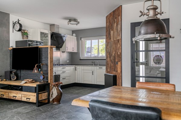 Medium property photo - Zuideinde 18, 4671 BK Dinteloord