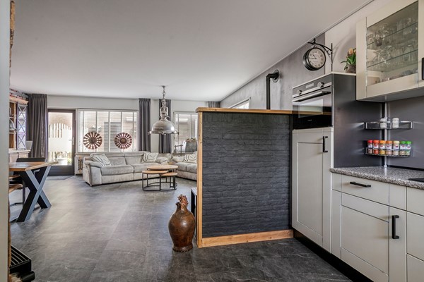 Medium property photo - Zuideinde 18, 4671 BK Dinteloord