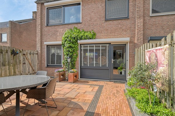 Medium property photo - Zuideinde 18, 4671 BK Dinteloord