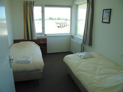 Koop: Geuzehoeke 13, 9133 EA Eanjum