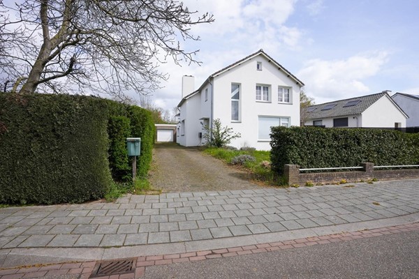 Scheyffart van Merodelaan 13, Wijlre