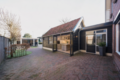 Moderne keuken in rustige patiotos..png
