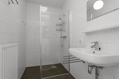 6-Badkamer-01.JPG
