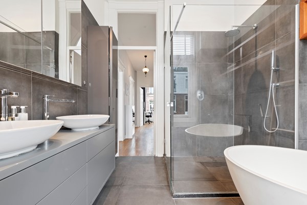 Medium property photo - Valeriusstraat 235-2, 1075 GA Amsterdam