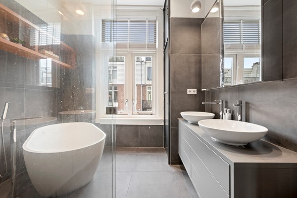 Medium property photo - Valeriusstraat 235-2, 1075 GA Amsterdam