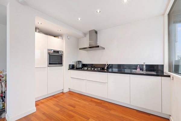 Medium property photo - Van Boshuizenstraat 177, 1083 AV Amsterdam