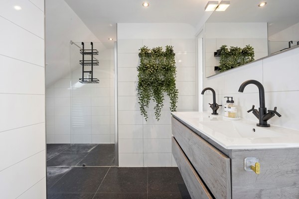 Medium property photo - Eksterlaan 120, 2026 XJ Haarlem