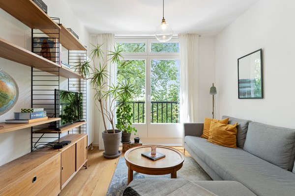 Medium property photo - Spaarndammerstraat 8H, 1013 SV Amsterdam