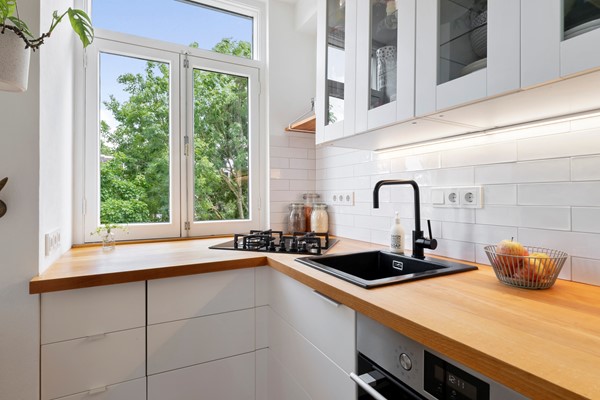 Medium property photo - Spaarndammerstraat 8H, 1013 SV Amsterdam