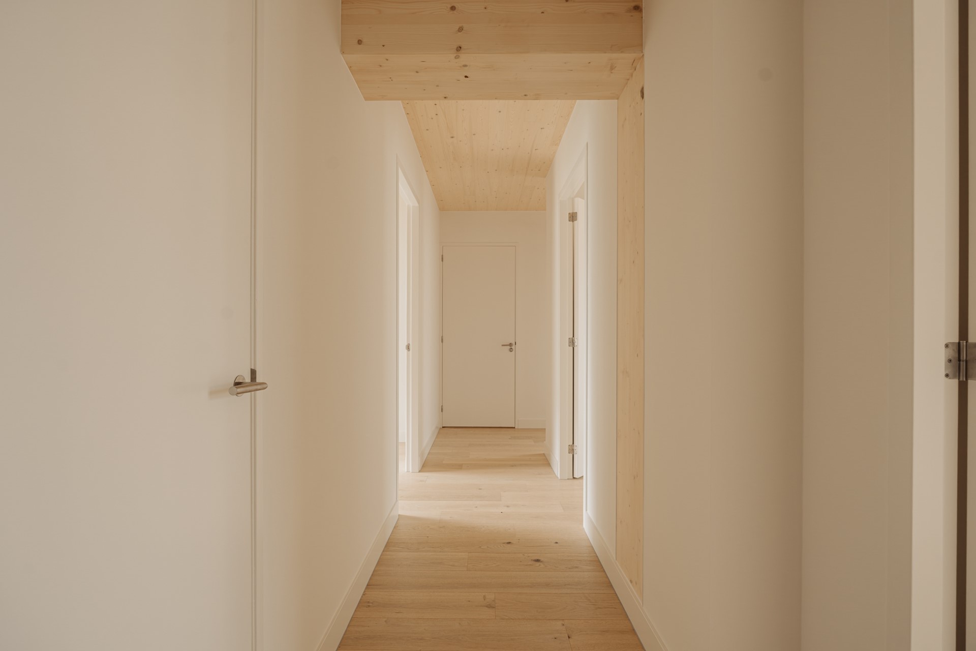 Appartement te huur: Joan Muyskenweg 21B9, Amsterdam