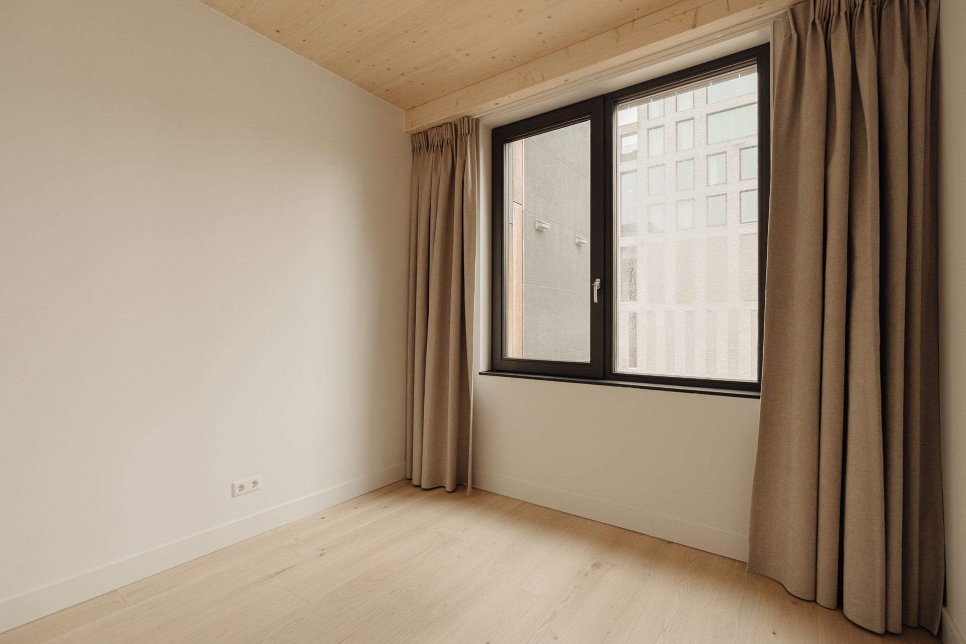 Appartement te huur: Joan Muyskenweg 21B9, Amsterdam