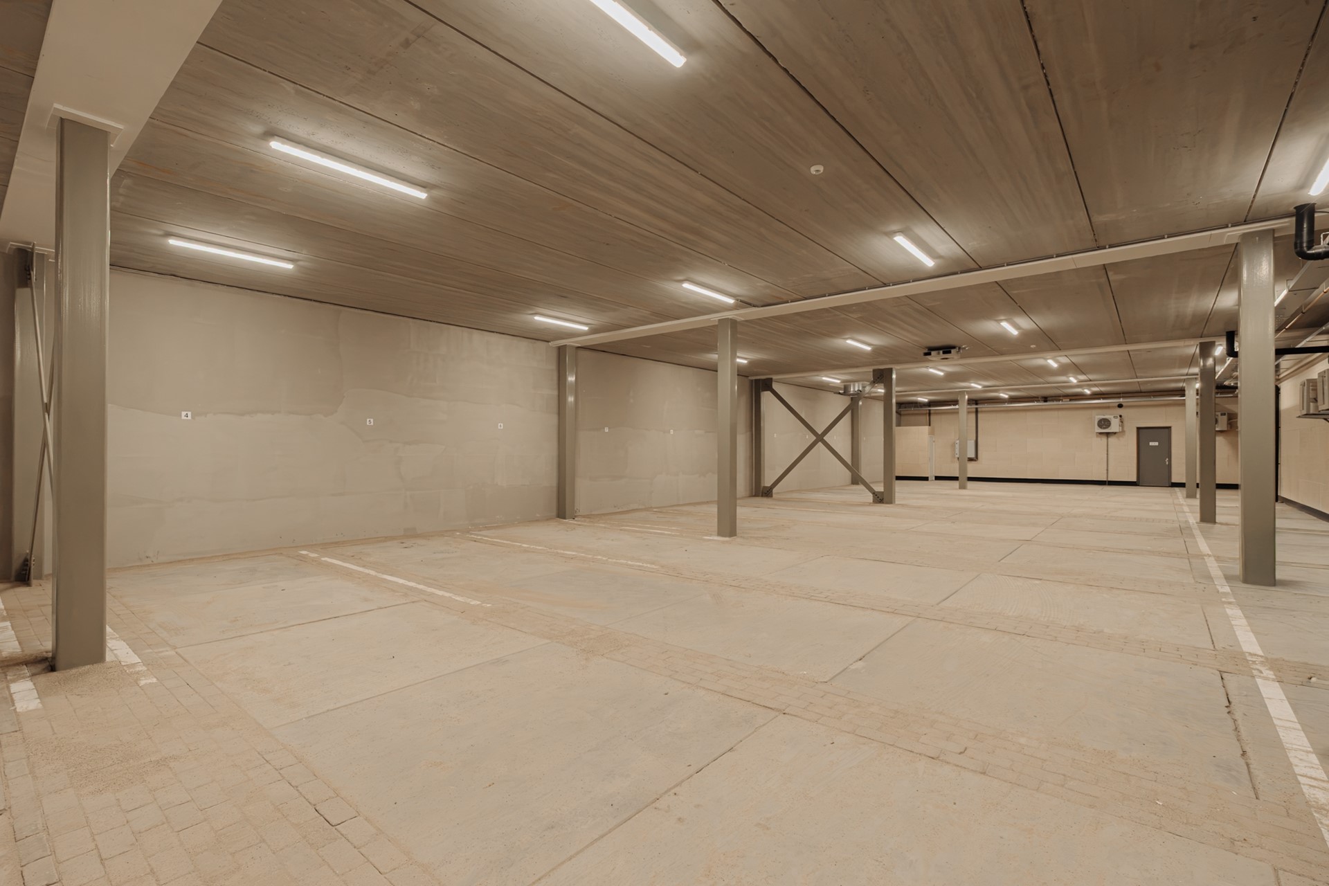 Appartement te huur: Joan Muyskenweg 21B9, Amsterdam