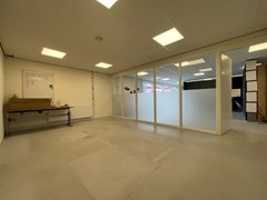 Bedrijfsruimte-Utrecht-Te-Huur-Showroom-Huren-Next-Step-Bedrijfsmakelaars (4).JPG