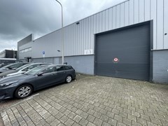 Bedrijfsruimte-Utrecht-Te-Huur-Showroom-Huren-Next-Step-Bedrijfsmakelaars (17).JPG