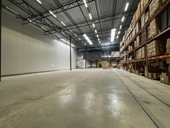 Te-Huur-Bedrijfsruimte-Amsterdam-Next-Step-Bedrijfsmakelaars-Warehouse-Huren-For-Rent (4).JPG