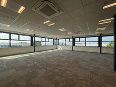 Te-Huur-Kantoorruimte-Next-Step-Bedrijfsmakelaars-Mijnsherenweg-8-Huren-De-Kwakel (19).JPG