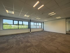 Te-Huur-Kantoorruimte-Next-Step-Bedrijfsmakelaars-Mijnsherenweg-8-Huren-De-Kwakel (33).JPG