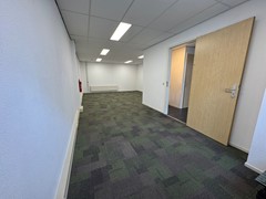 Bedrijfsruimte-Huren-Delft-Next-Step-Bedrijfsmakelaars-Kleveringweg-Te-Huur (13).JPEG