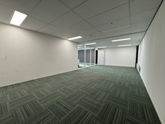 Bedrijfsruimte-Huren-Delft-Next-Step-Bedrijfsmakelaars-Kleveringweg-Te-Huur (10).JPEG