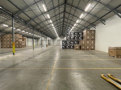 Bedrijfsruimte-Te-Huur-De-Kwakel-Uithoorn-Poelweg-40-Next-Step-Bedrijfsmakelaars-Laaddocks (18).JPG
