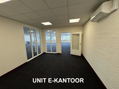 Bedrijfsruimte-Te-Huur-De-Kwakel-Uithoorn-Poelweg-40-Next-Step-Bedrijfsmakelaars (3).jpeg