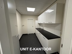 Bedrijfsruimte-Te-Huur-De-Kwakel-Uithoorn-Poelweg-40-Next-Step-Bedrijfsmakelaars (4).jpeg